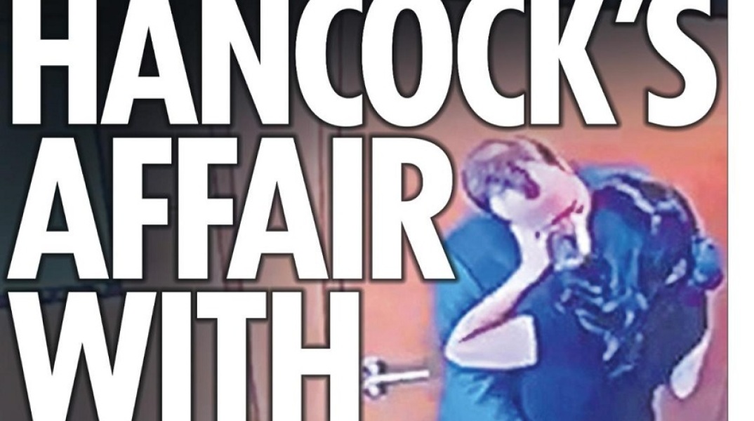 Η φωτογραφία που δημοσίευσε η The Sun στο εξώφυλλό της 