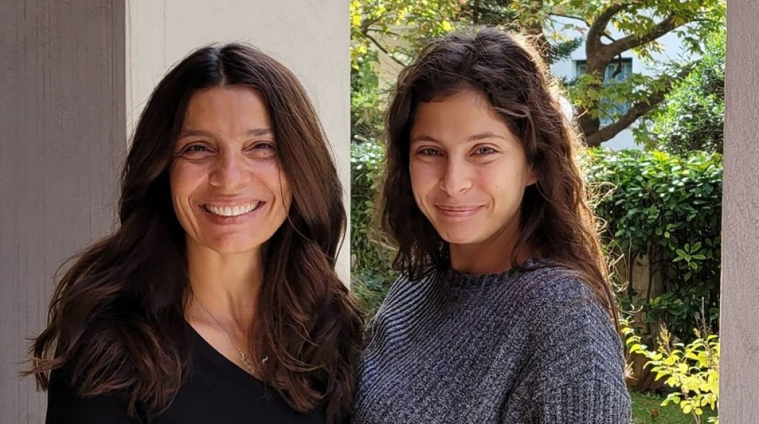 Η Πόπη Τσαπανίδου με την κόρη της, Μαρίνα