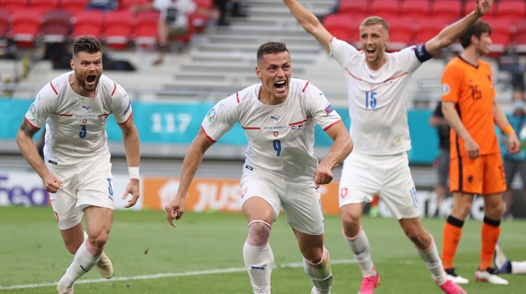 Euro 2020: Οι Τσέχοι πανηγυρίζουν το 2ο γκολ στον αγώνα κόντρα στην Ολλανδία