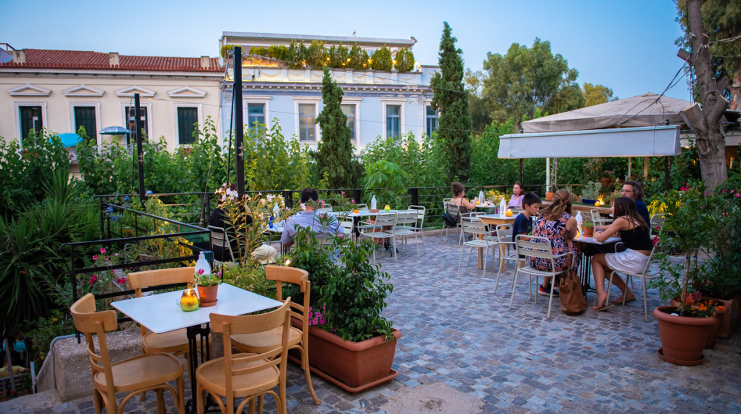 Το Καφενείο του Ρίζου © Θανάσης Καρατζάς