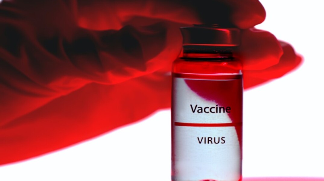 Φιάλη με εμβόλιο © Pexels/Artem