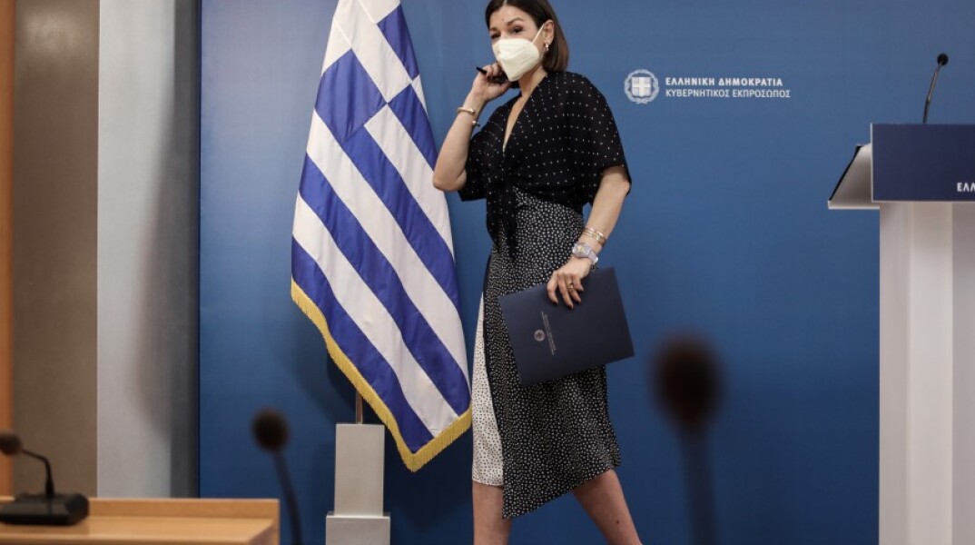 Η κυβερνητική εκπρόσωπος Αριστοτελία Πελώνη © Eurokinissi//ΓΙΑΝΝΗΣ ΠΑΝΑΓΟΠΟΥΛΟΣ