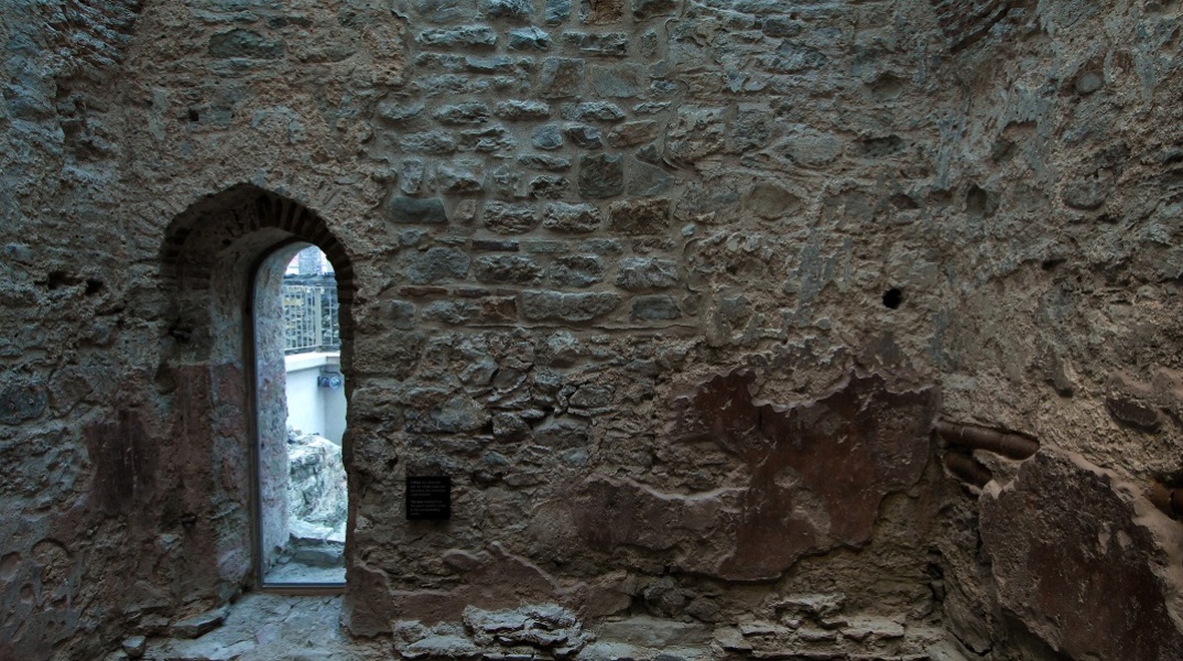 Τρίκαλα, το Δίδυμο Οθωμανικό Λουτρό στις παλιές φυλακές