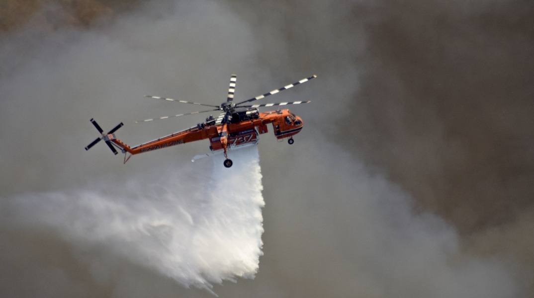 Φωτιά στην Κεφαλονιά: Υπό πλήρη έλεγχο βρίσκονται όλα τα πύρινα μέτωπα, στις στάχτες παραδόθηκαν πάνω από 10.000 στρέμματα δάσους και ελαιώνες 
