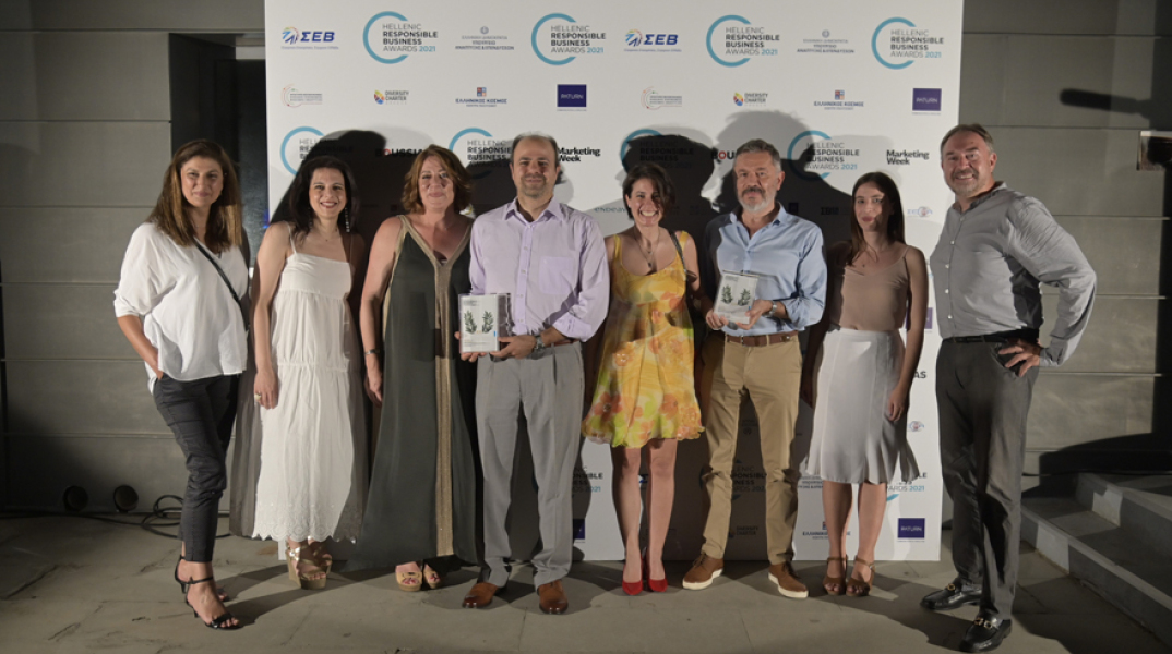 Δύο σημαντικές διακρίσεις απέσπασε η Ολυμπία Οδός στα Hellenic Responsible Business Awards 2021, τα οποία προωθούν τις αξίες της Υπεύθυνης Επιχειρηματικότητας και βραβεύουν τις εταιρίες που επενδύουν στη Βιώσιμη Ανάπτυξη.