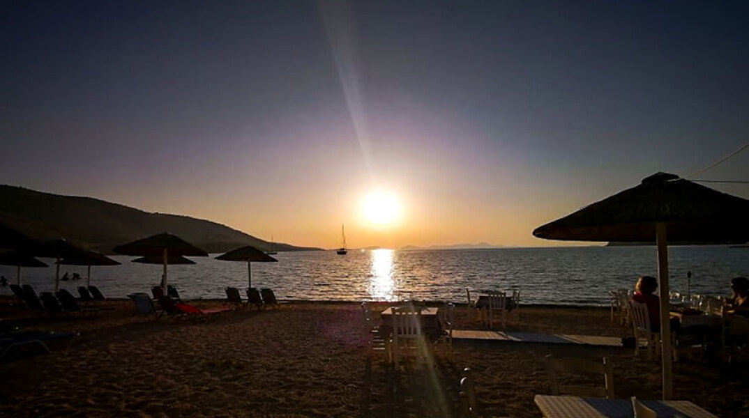 Ηλιοβασίλεμα στη Θεσπρωτία (ΦΩΤΟ ΑΡΧΕΙΟΥ) - Ο συγκεκριμένος νομός, μαζί με 6 νησιά, είναι οι «covid-free» περιοχές στην Ελλάδα χωρίς κρούσματα κορωνοϊού για την εβδομάδα 28 Ιουνίου 2021 - 04 Ιουλίου 2021