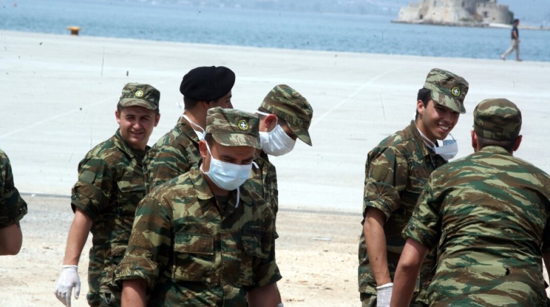 Στρατιώτες του KEMX στη Θεσσαλονίκη © Eurokinissi / ΠΑΠΑΔΟΠΟΥΛΟΣ ΒΑΣΙΛΗΣ