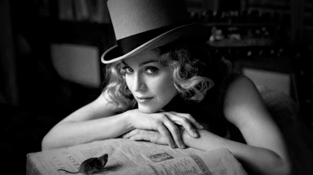 H Madonna σε ασπρόμαυρη φωτογραφία © YouTube