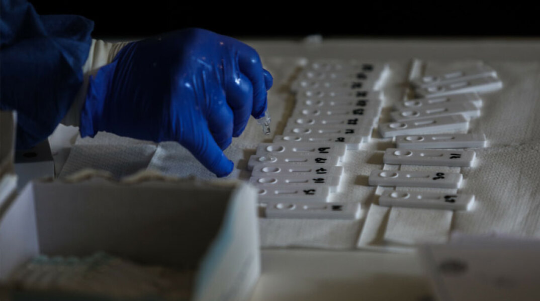 Rapid test (ΦΩΤΟ ΑΡΧΕΙΟΥ) - Σε 34 σημεία διενεργούνται δωρεάν αύριο Σάββατο 10 Ιουλίου 2021