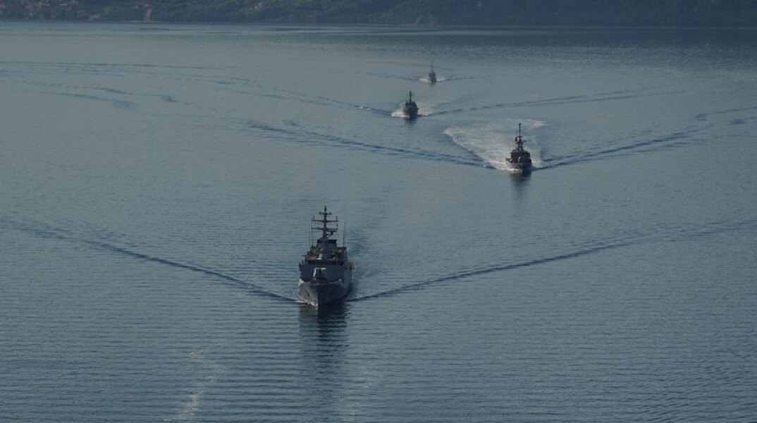 Φρεγάτα του Πολεμικού Ναυτικού (ΦΩΤΟ ΑΡΧΕΙΟΥ) - Αναφορές για κρούσματα κορωνοϊού σε μέλη του πληρώματος