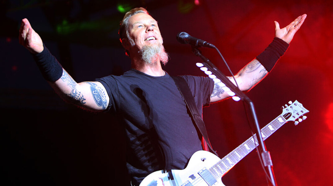 Ο κιθαρίστας και τραγουδιστής των Metallica, James Hetfield, στη συναυλία τους στην Ελλάδα το 2007