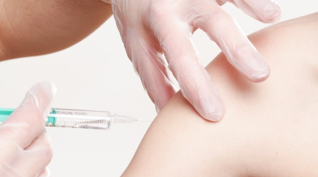 Η πλατφόρμα για την υποβολή αιτήσεων από τους νέους που έχουν κάνει την πρώτη δόση του εμβολίου ανοίγει 18-20 Ιουλίου © Pixabay