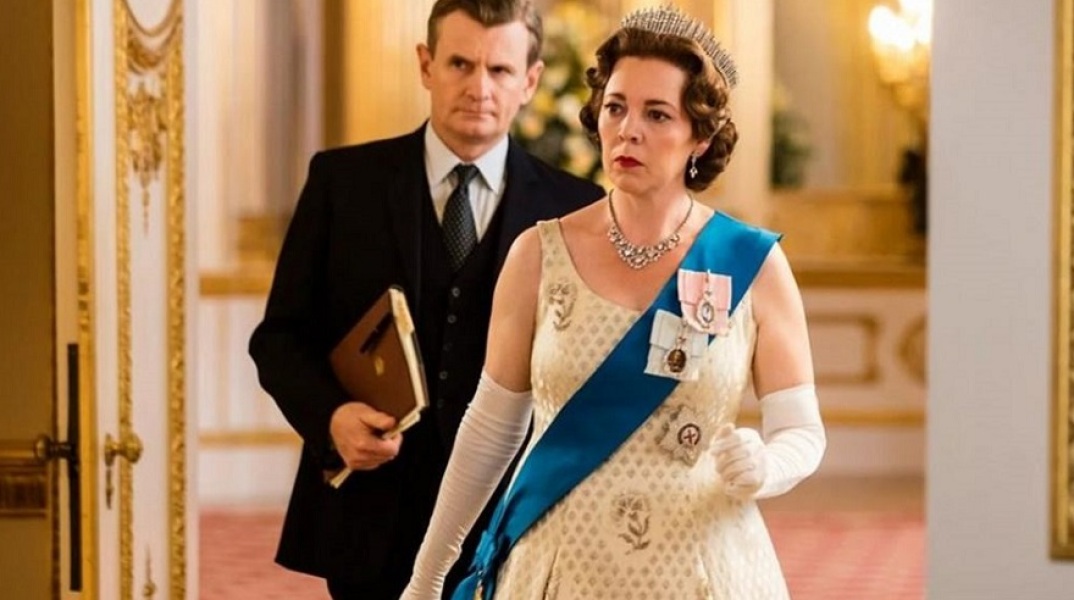 Η Ολίβια Κόλμαν ως Ελισάβετ στην σειρά του Netflix «Τhe Crown»