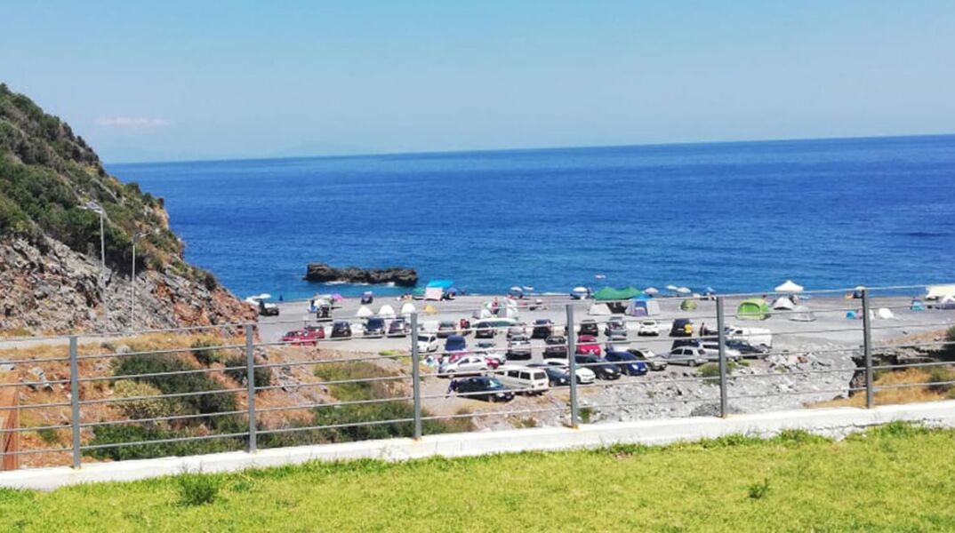 Παραλία Πετάλη στην Εύβοια