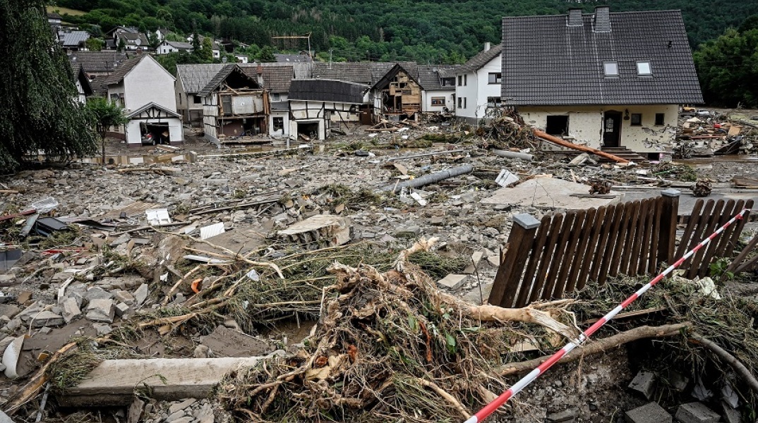 Φονικές πλημμύρες στη Γερμανία με 67 νεκρούς και εκατοντάδες αγνοούμενους