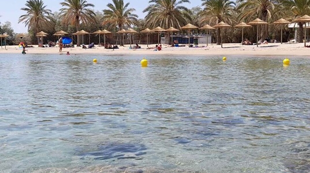 Παραλία Αγίου Κοσμά