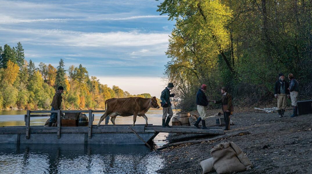"First Cow" της Κέλι Ράιχαρντ, με τους Τζον Μάγκαρο, Οράιον Λι, Τόμπι Τζόουνς