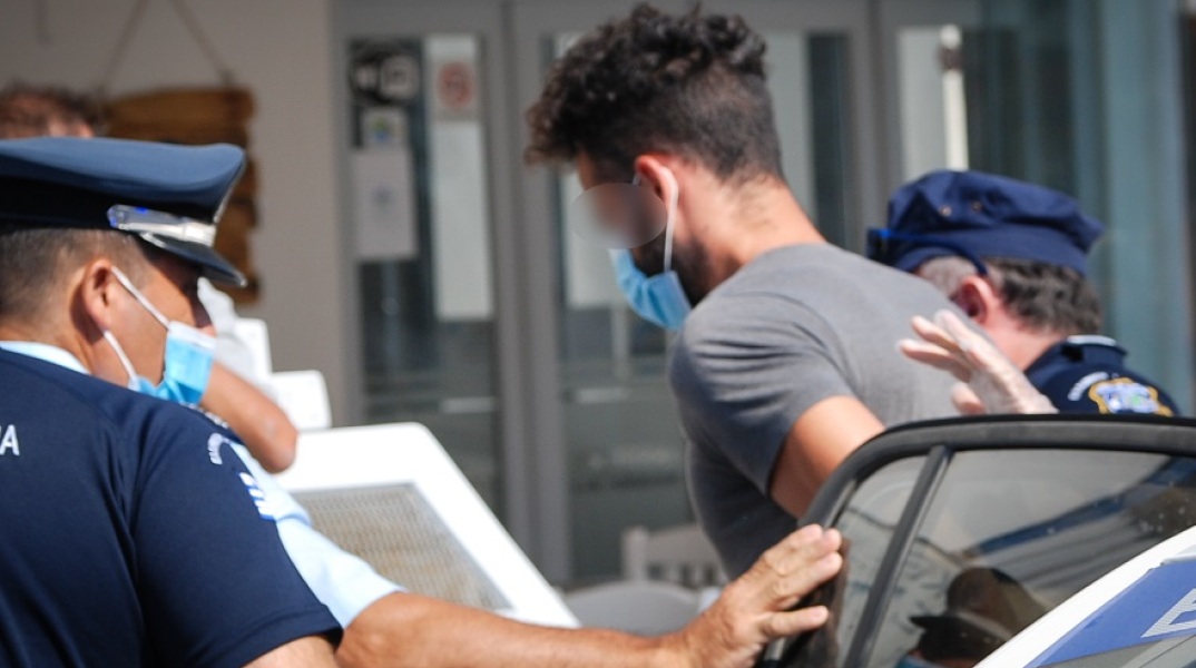 Ο 30χρονος κατηγορούμενος για τη δολοφονία της 26χρονης Γαρυφαλλιάς στη Φολέγανδρο