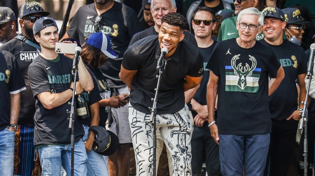 Γιάννης Αντετοκούνμπο