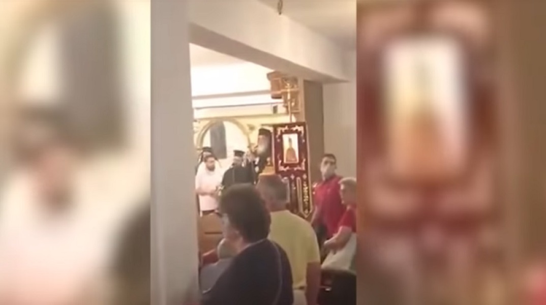 Στιγμιότυπο από το επεισόδιο με αντιεμβολιαστές σε εκκλησία της Θεσσαλονίκης