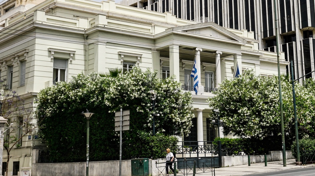 Υπουργείο Εξωτερικών για Έβρο: Η Αθήνα απέρριψε τις αιτιάσεις της Άγκυρας – Η απάντηση στο τουρκικό διάβημα προς την επιτετραμμένη της ελληνικής πρεσβείας 