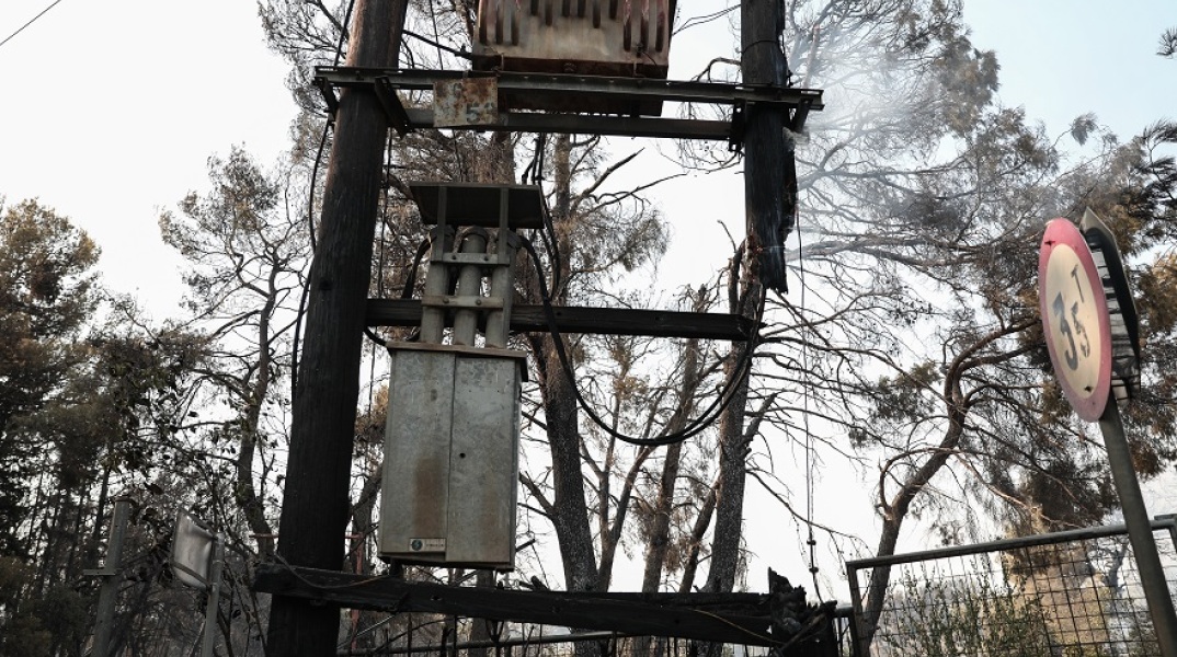 Φωτιά στη Βαρυμπόμπη