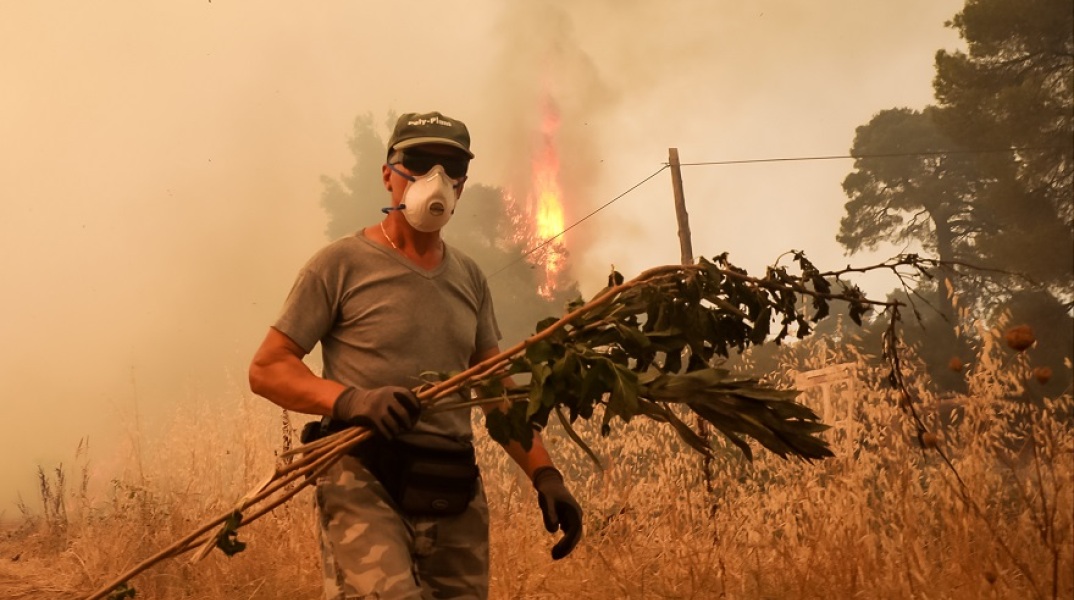 Δραματική κατάσταση με τις φωτιές στην Εύβοια - Μάχη με τις φλόγες για 4η ημέρα
