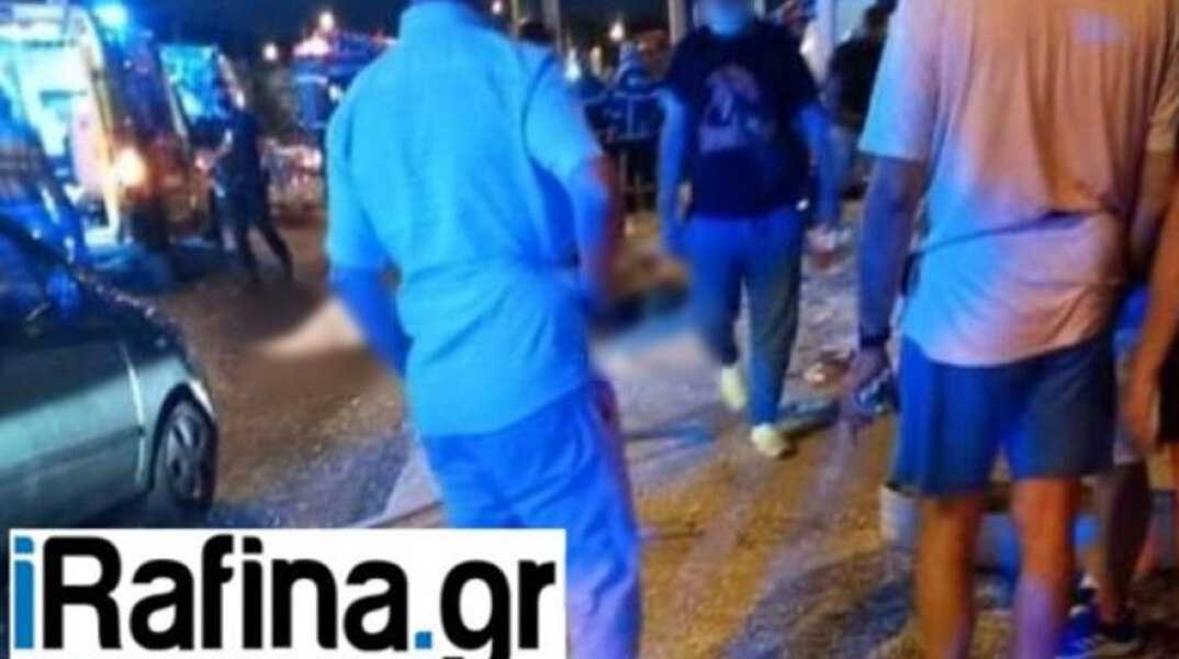 Παλλήνη: Αυτοκίνητο έπεσε σε στάση του Προαστιακού, με αποτέλεσμα ένας άνθρωπος να χάσει τη ζωή του