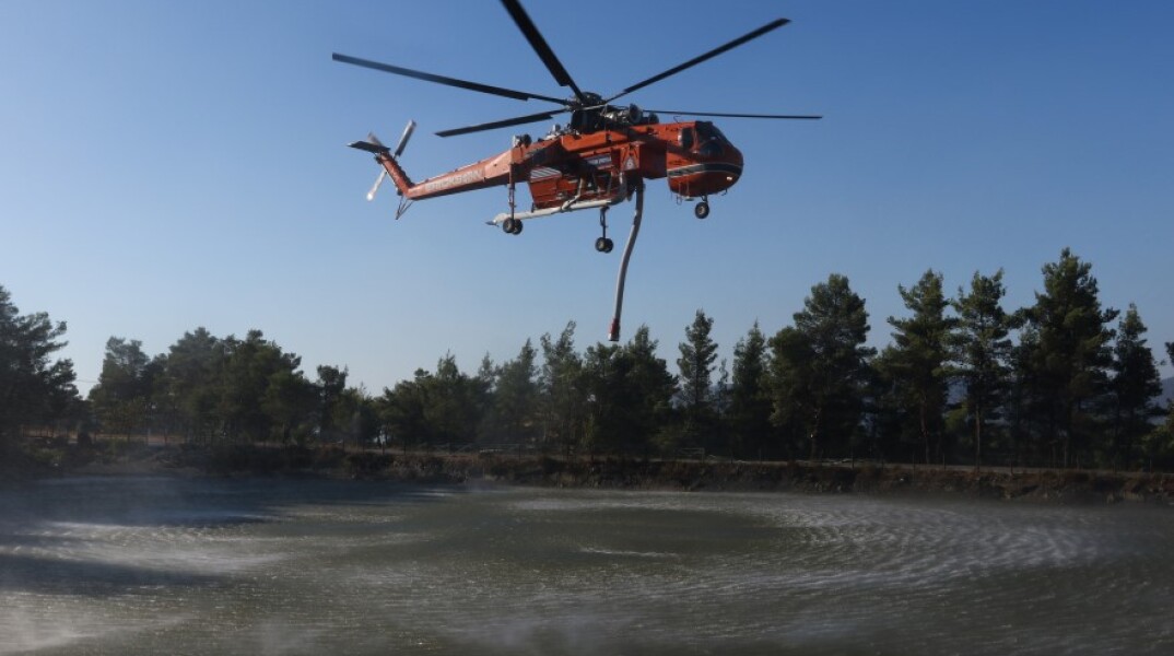 Μια σειρά κρατών έσπευσαν να συνδράμουν τη χώρα σε διμερές επίπεδο, ενώ ενεργοποιήθηκε από την πρώτη στιγμή ο Ευρωπαϊκός Μηχανισμός Πολιτικής Προστασίας © EUROKINISSI
