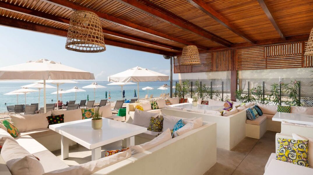 Piedra del Mar: το premium beach bar της Κέρκυρας