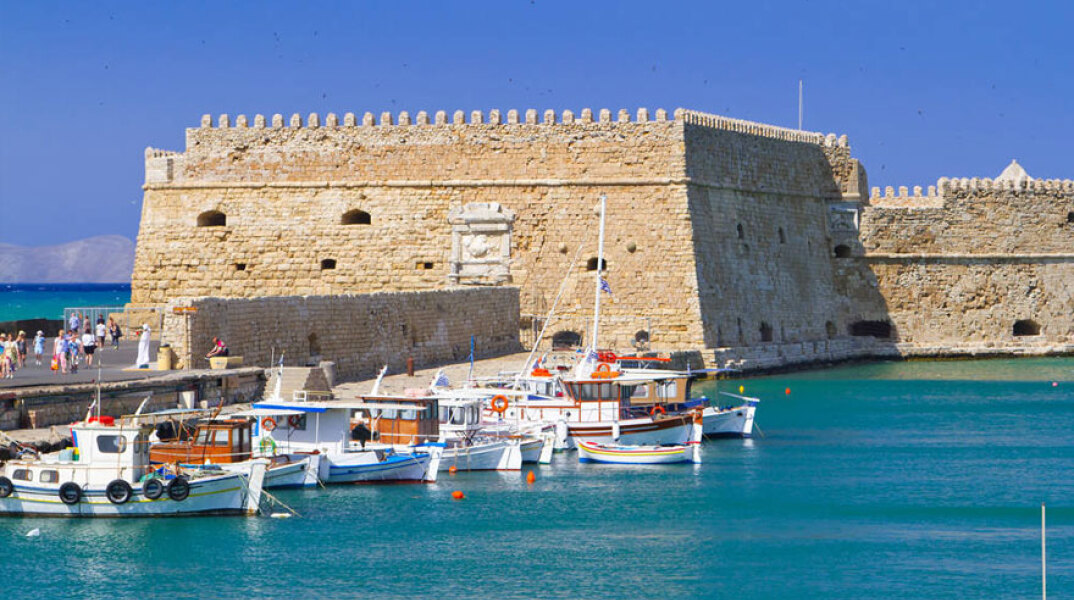 Το φρούριο στο Ηράκλειο Κρήτης (ΦΩΤΟ ΑΡΧΕΙΟΥ) - Σε μίνι lockdown η πόλη για τον κορωνοϊό
