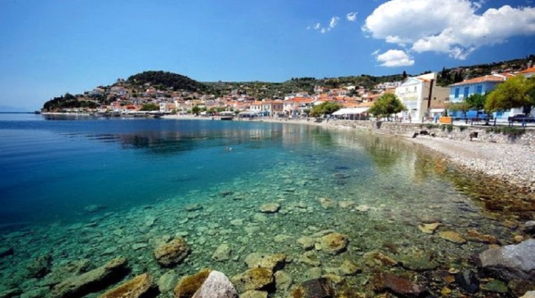 Η Παραλία Λίμνης.