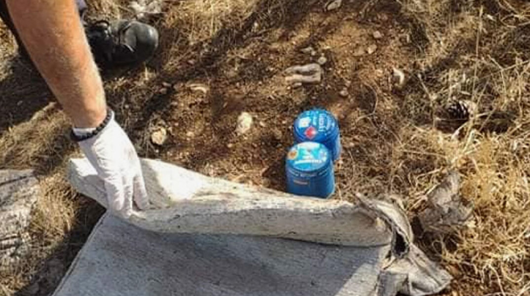 Γκαζάκια κάτω από μαξιλάρια σε δάσος στην Αργυρούπολη