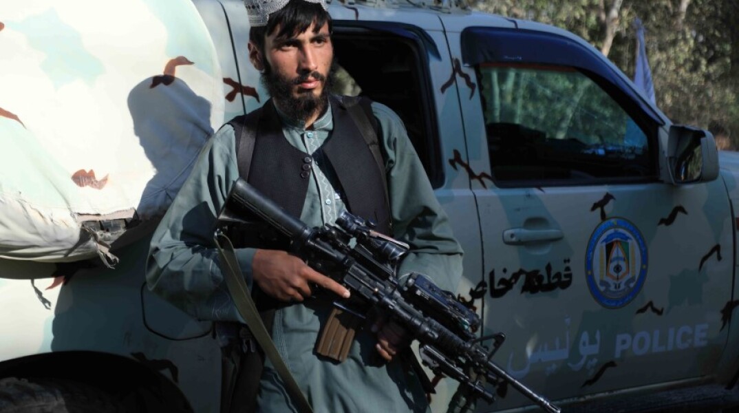 Ταλιμπάν περιπολούν την Καμπούλ - Αφγανιστάν, 15 Αυγούστου 2021 © EPA / STRINGER