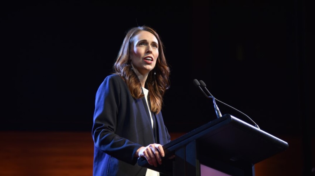 Η πρωθυπουργός της Νέας Ζηλανδίας Τζασίντα Άρντερν ανακοίνωσε σκληρό λόκνταουν σε εθνικό επίπεδο © EPA / BEN MCKAY