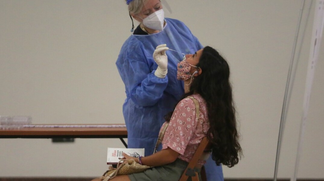 Rapid Test - Σύνταγμα © AΠΕ / ΟΡΕΣΤΗΣ ΠΑΝΑΓΙΩΤΟΥ