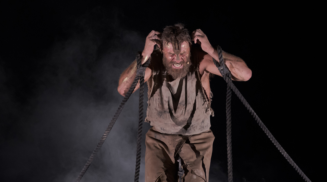 Κριτική για την παράσταση «Προμηθεάς Δεσμώτης» του Άρη Μπινιάρη