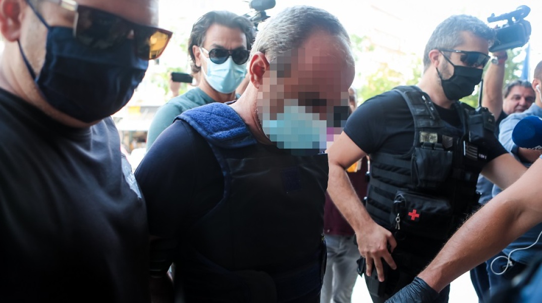 Ο 48χρονος καθ' ομολογία δολοφόνος της 56χρονης συντρόφου του μέσα στο διαμέρισμά της στη Θεσσαλονίκη