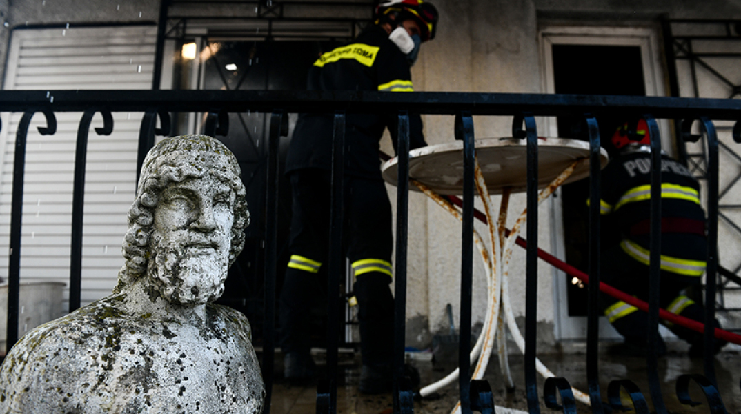 Πυρκαγιά στα Βίλια