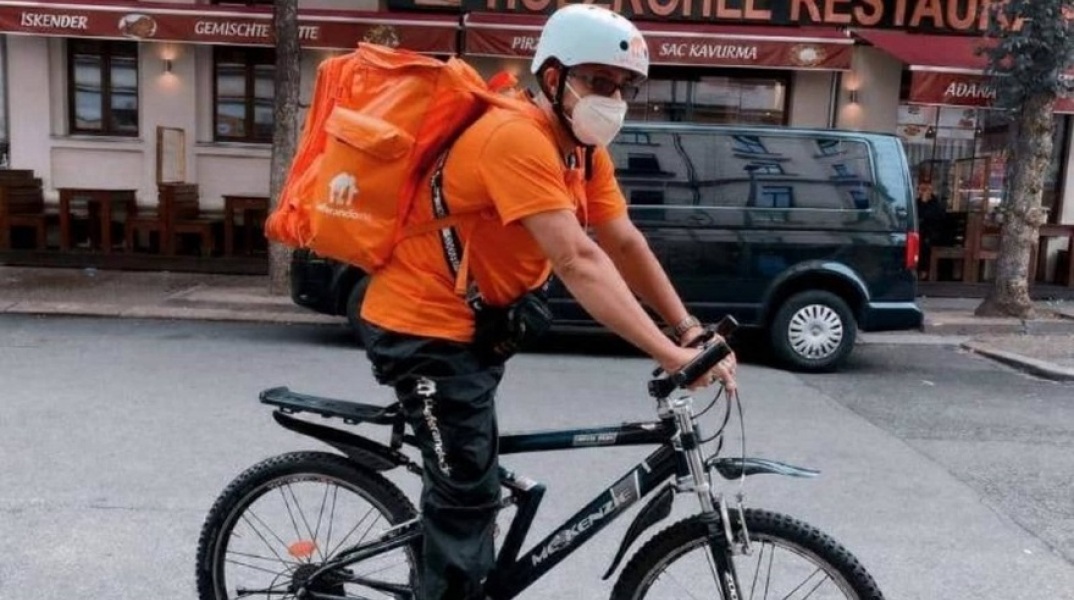 Ως ντελίβερι στη Γερμανία εργάζεται πρώην υπουργός του Αφγανιστάν