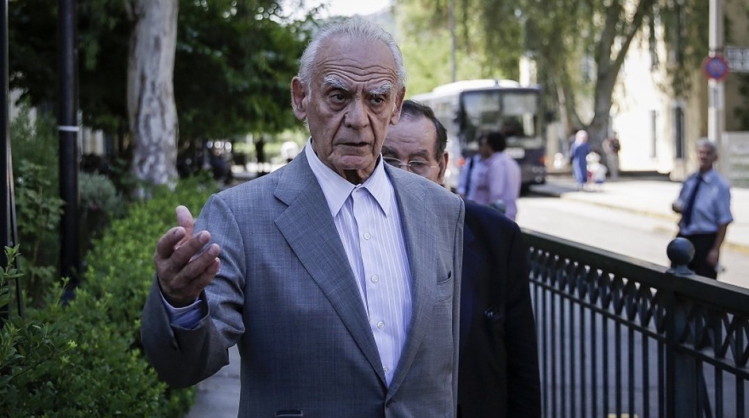 Πέθανε ο πρώην υπουργός του ΠΑΣΟΚ, Άκης Τσοχατζόπουλος