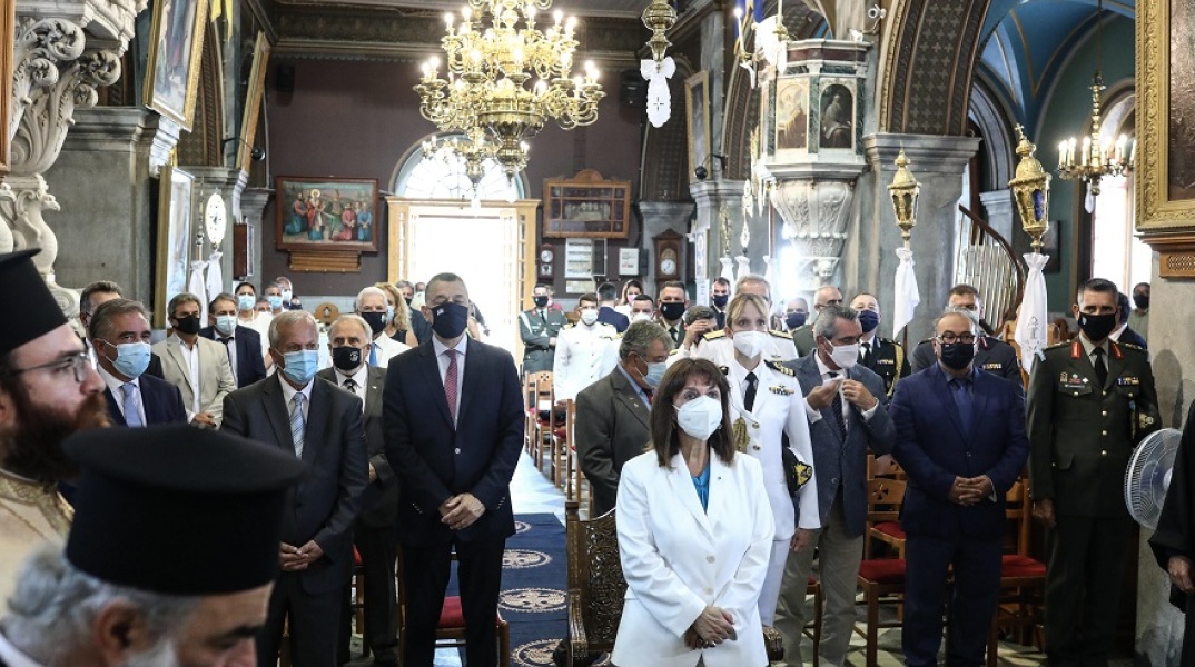  Η ΠΡΟΕΔΡΟΣ ΤΗΣ ΔΗΜΟΚΡΑΤΙΣ ΚΑΤΕΡΙΝΑ ΣΑΚΕΛΛΑΡΟΠΟΥΛΟΥ ΣΤΙΣ ΕΠΕΤΕΙΑΚΕΣ ΕΚΔΗΛΩΣΕΙΣ ΤΗΣ ΝΑΥΜΑΧΙΑΣ ΤΟΥ ΓΕΡΟΝΤΑ