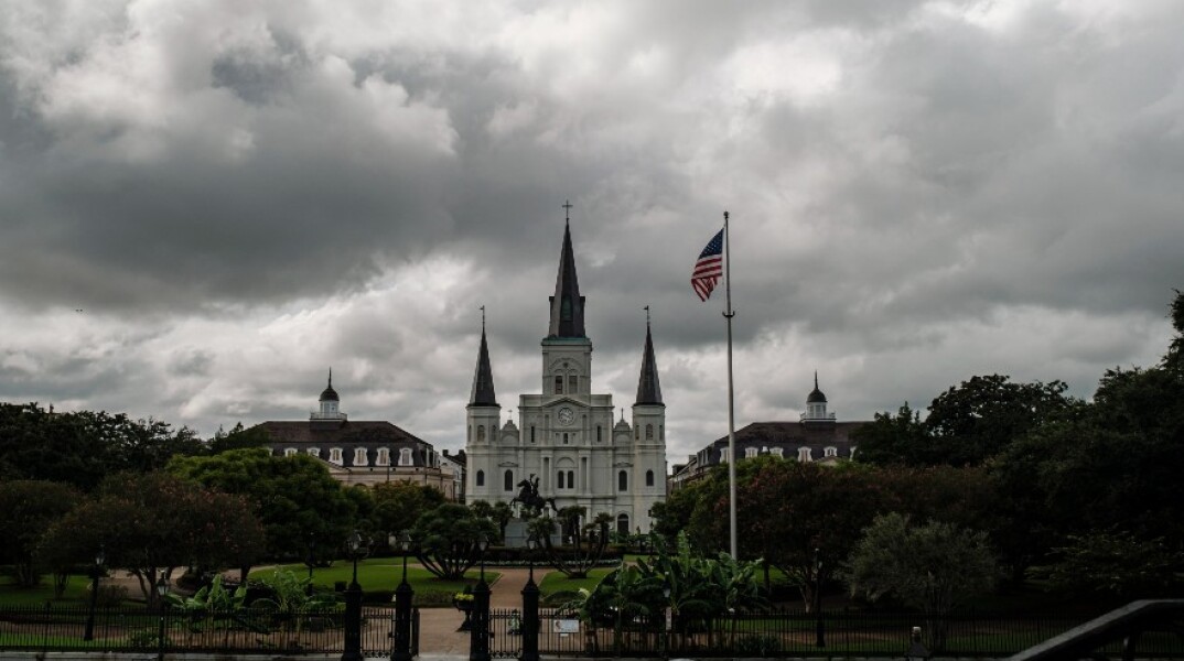 Σε κατάσταση καταστροφής κηρύχθηκε η Λουιζιάνα που πλήττεται από τον τυφώνα Άιντα