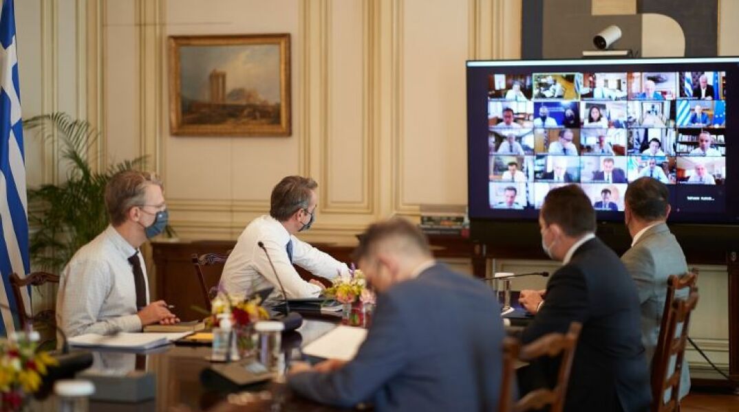Συνεδρίαση του Υπουργικού Συμβουλίου μέσω τηλεδιάσκεψης © (EUROKINISSI/ΓΡΑΦΕΙΟ ΤΥΠΟΥ ΠΡΩΘΥΠΟΥΡΓΟΥ/ΔΗΜΗΤΡΗΣ ΠΑΠΑΜΗΤΣΟΣ