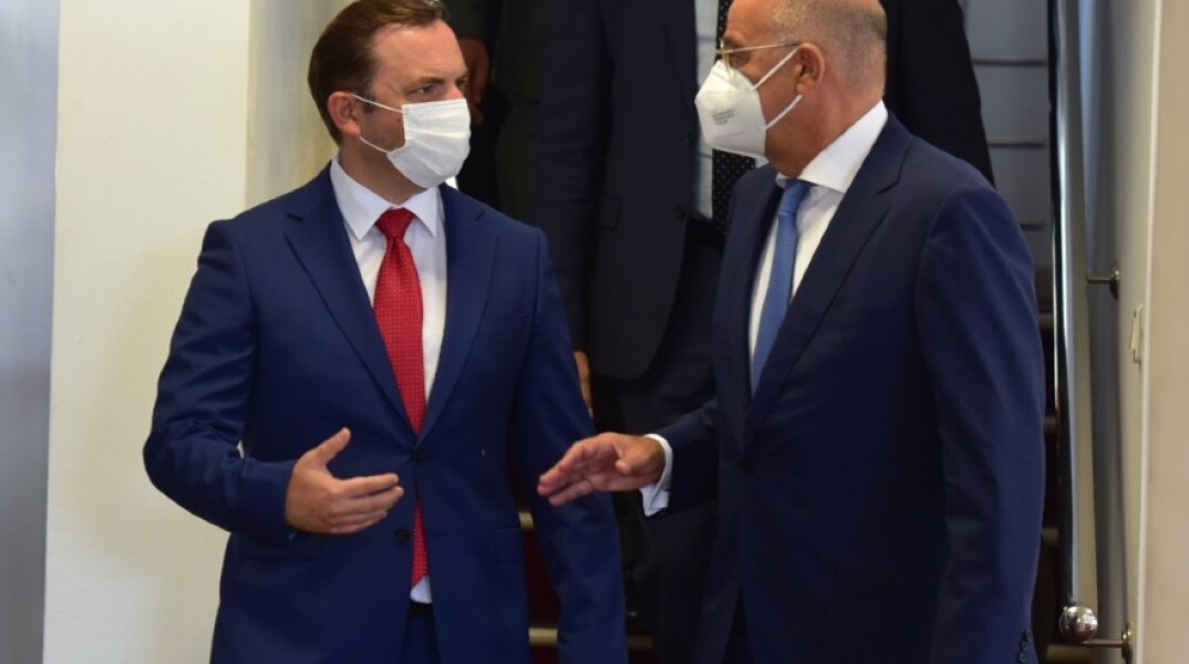 Ο Ζόραν Ζάεφ και ο Νίκος Δένδιας