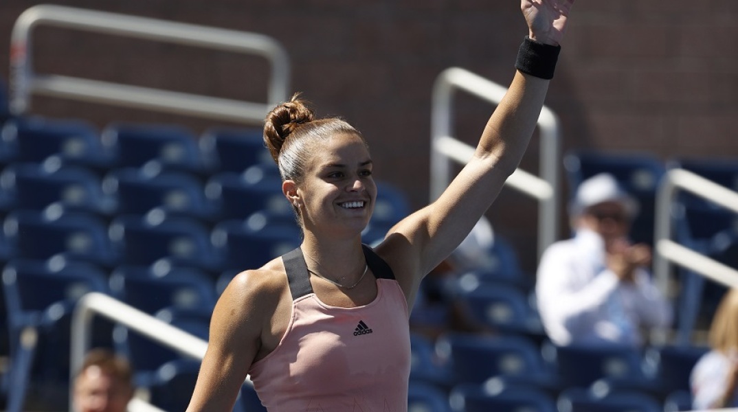 Η τενίστρια, Μαρία Σάκκαρη