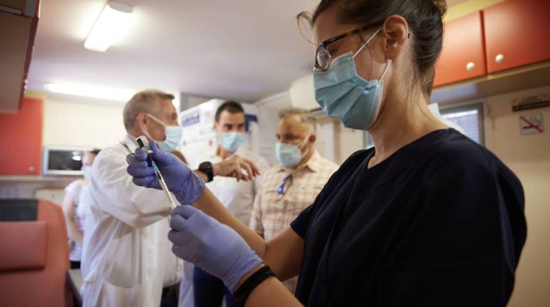 Εμβολιασμοί από κινητή μονάδα στο Σπήλι Ρεθύμνου