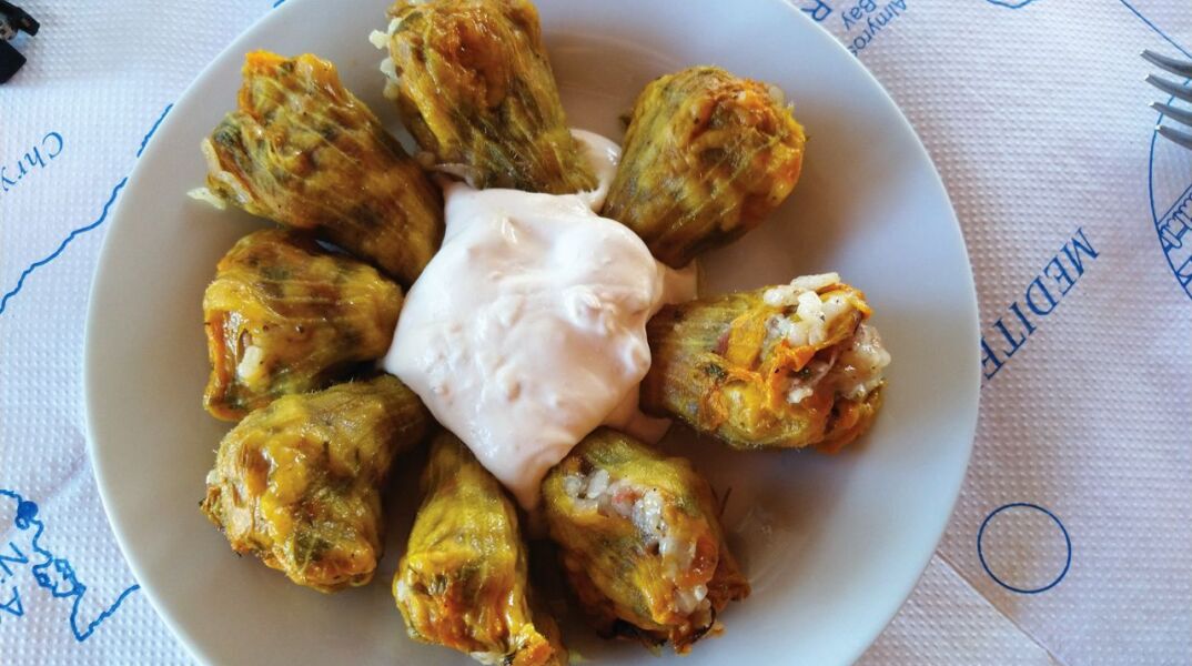 Γεμιστοί κολοκυθανθοί στην Κρήτη