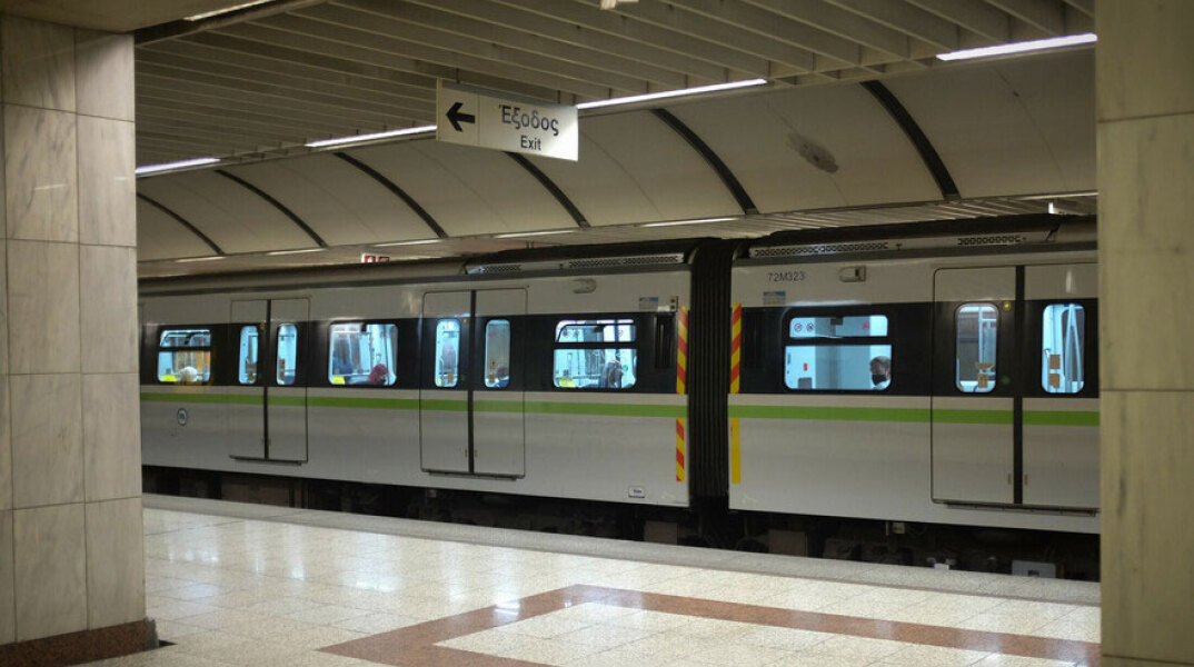 Συρμός του Μετρό (ΦΩΤΟ ΑΡΧΕΙΟΥ) - Κλειστός ο σταθμός «Σύνταγμα» την Πέμπτη 9 Σεπτεμβρίου 2021 λόγω του «Ράλλυ Ακρόπολις 2021»