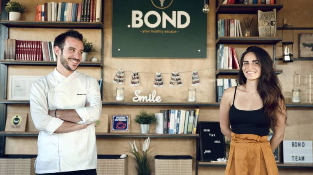  Ο Αντώνης Χάλαρης και η Μαρία Λόγου από το Bond Restaurant Bar